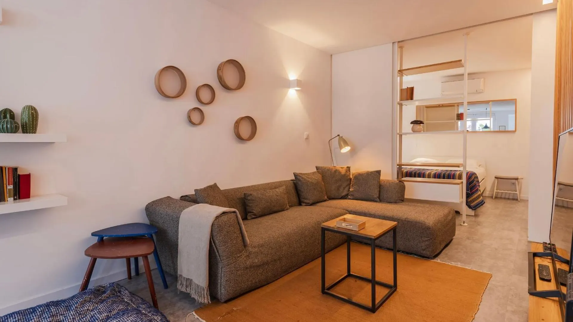 Modern & Hidden Apartment By Lovelystay Лиссабон