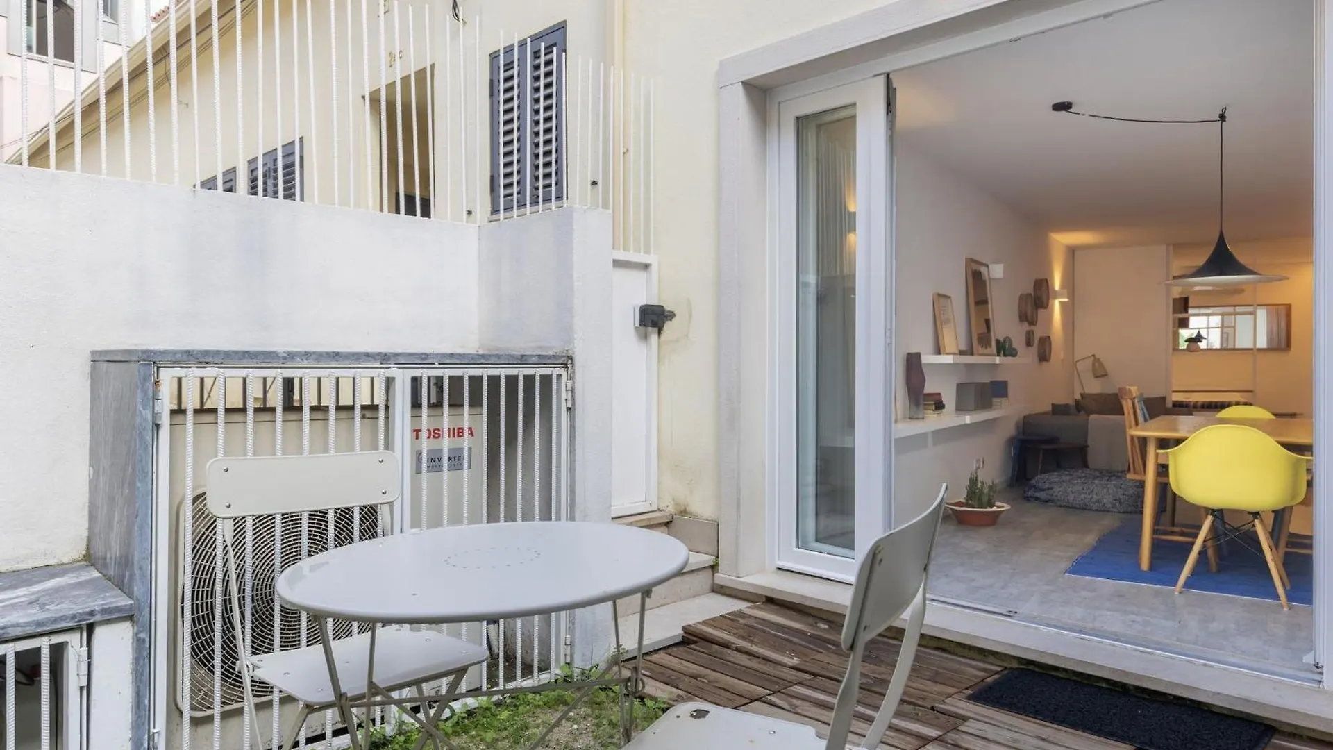 Feriehus Modern & Hidden Apartment By Lovelystay Lisboa